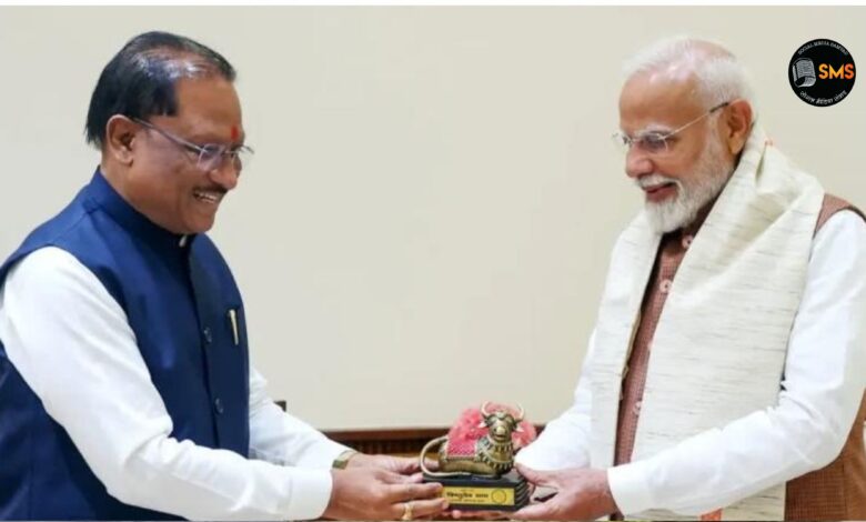 मुख्यमंत्री विष्णु देव साय प्रधानमंत्री नरेंद्र मोदी